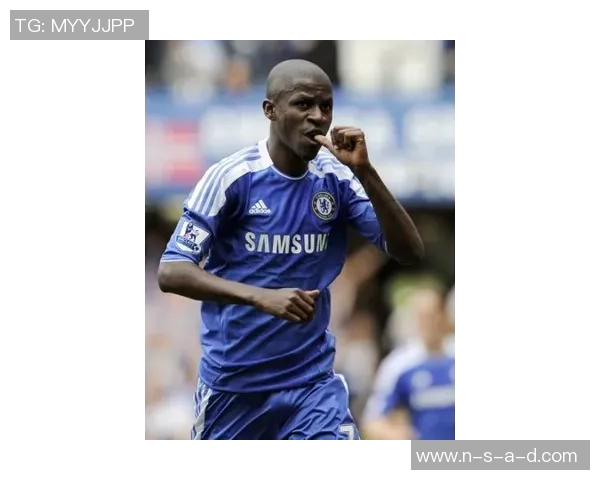 曼彻斯特城足球明星阵容全解析及球员表现亮点回顾